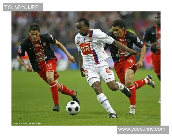 河床与克鲁塞历史交锋记录分析及比分回顾